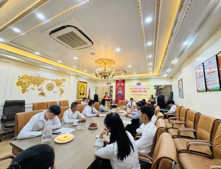 Họp chi bộ Đảng tháng 11-2025